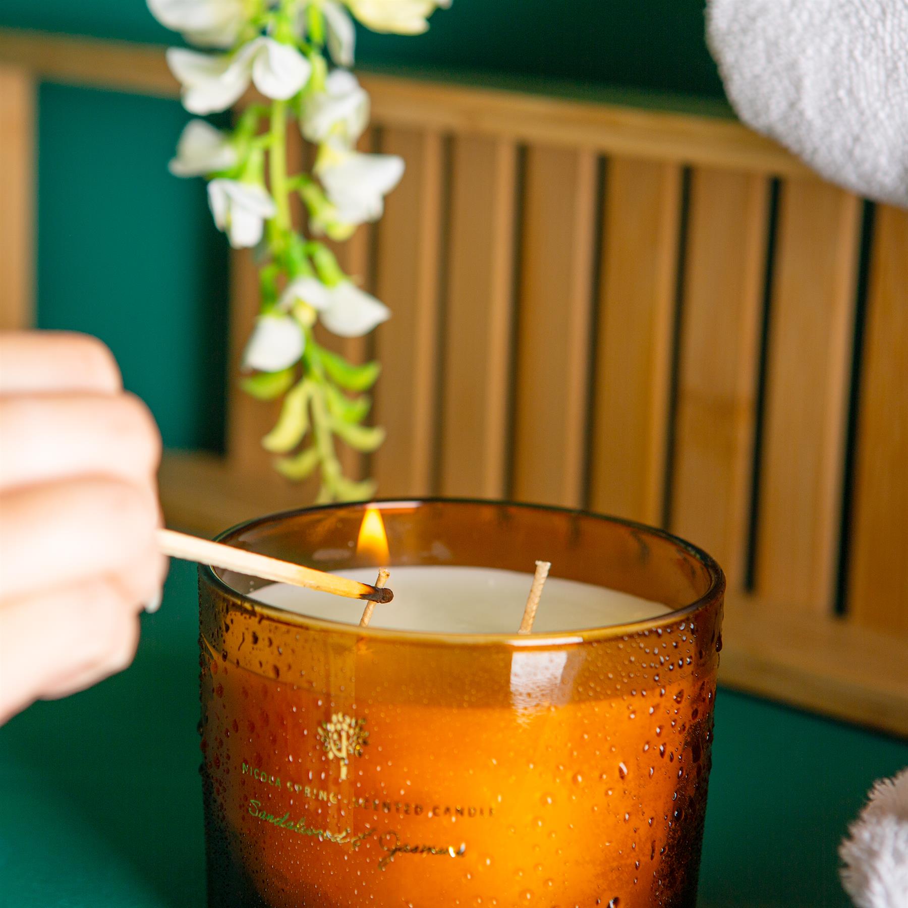 350g Double Wick Sandalwood & Jasmine Scented Soy Wax Candle