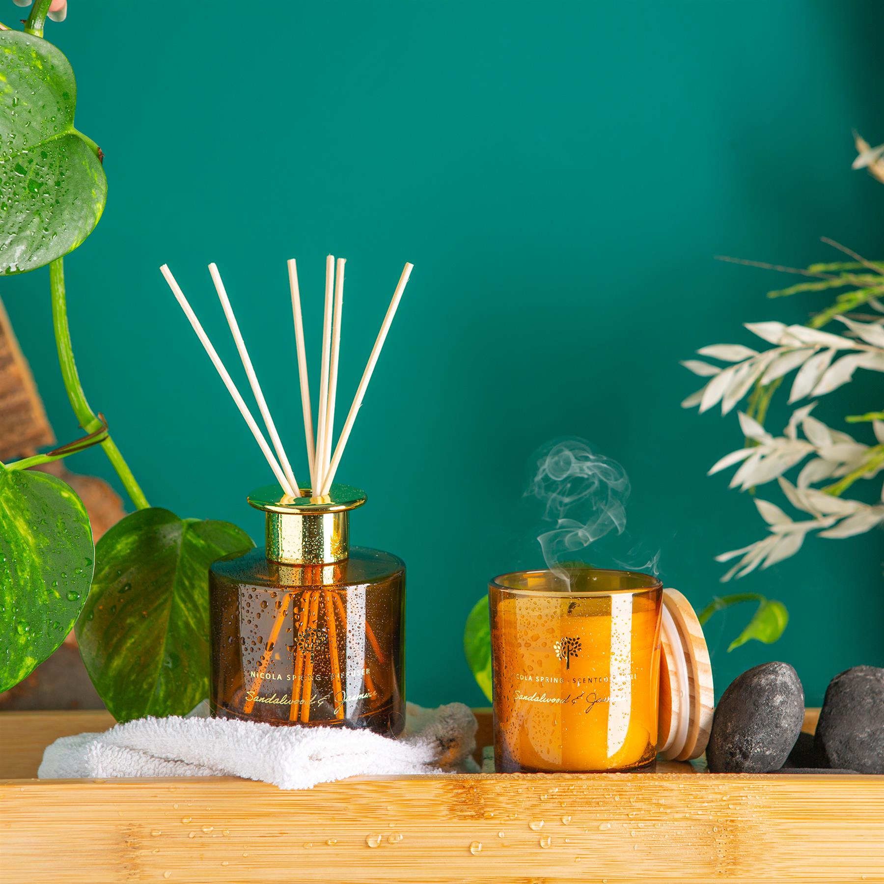 130g Sandalwood & Jasmine Scented Soy Wax Candle