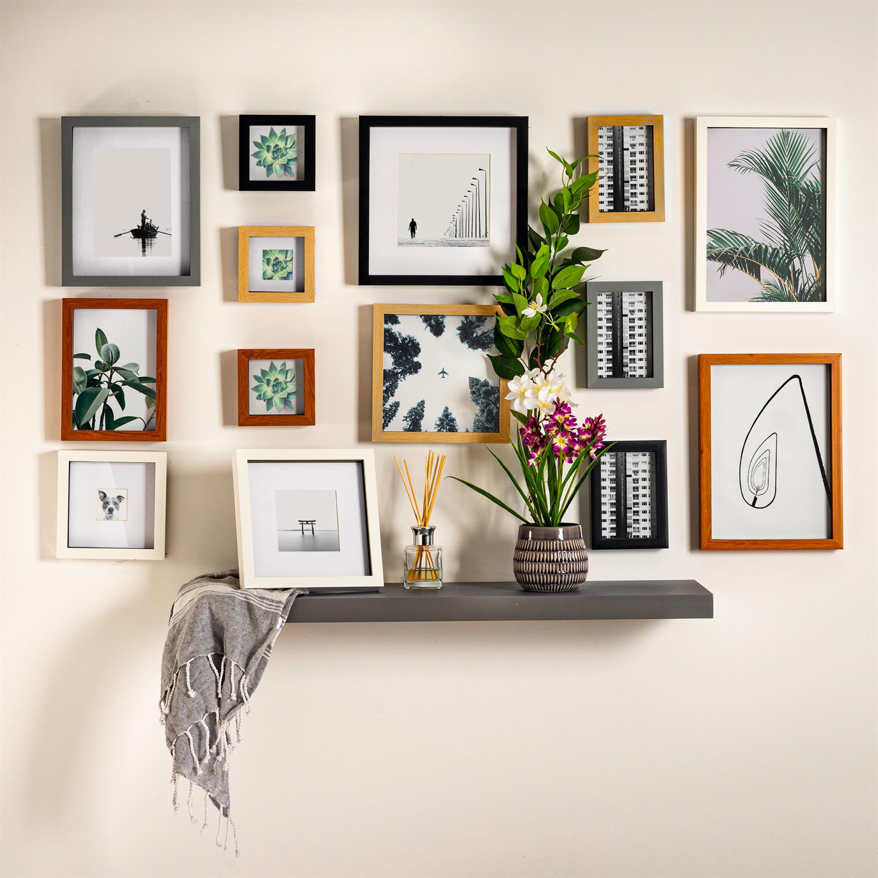 4" x 4" Light Wood 3D Box Photo Frame with 2" x 2" Mount