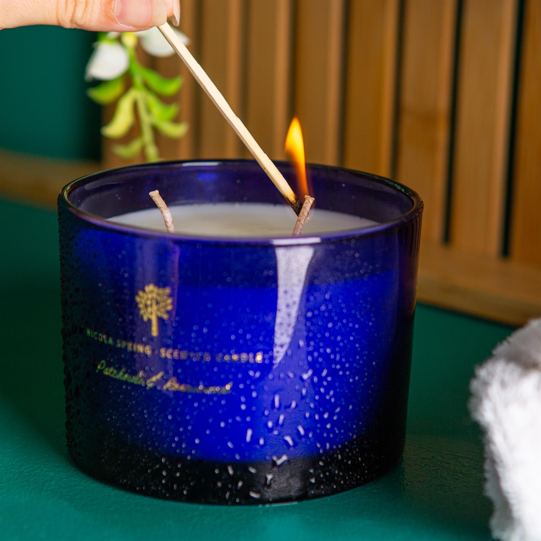 350g Double Wick Patchouli & Rosewood Scented Soy Wax Candle
