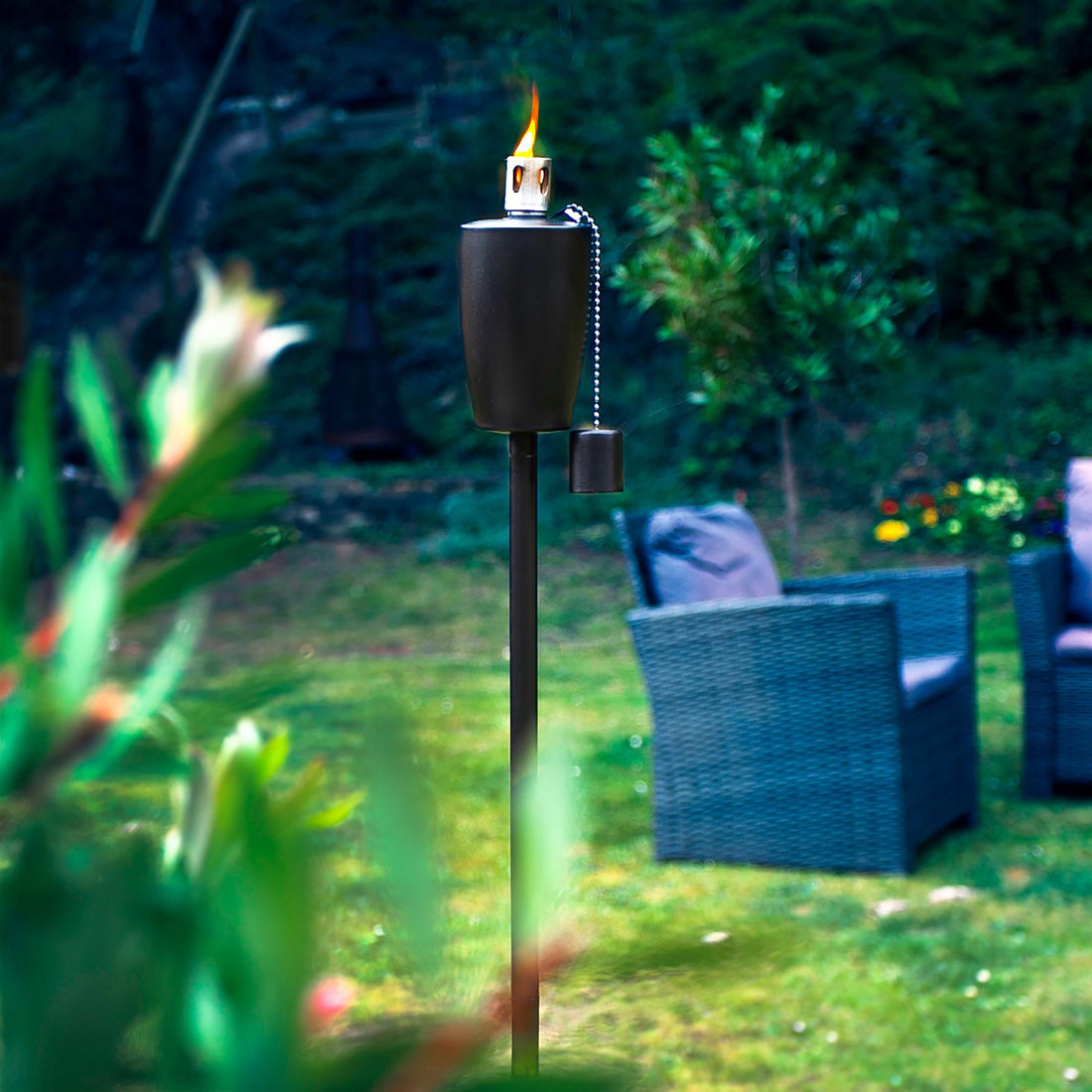 Black 1.46m Barrel Metal Garden Fire Torches - Pack of 2
