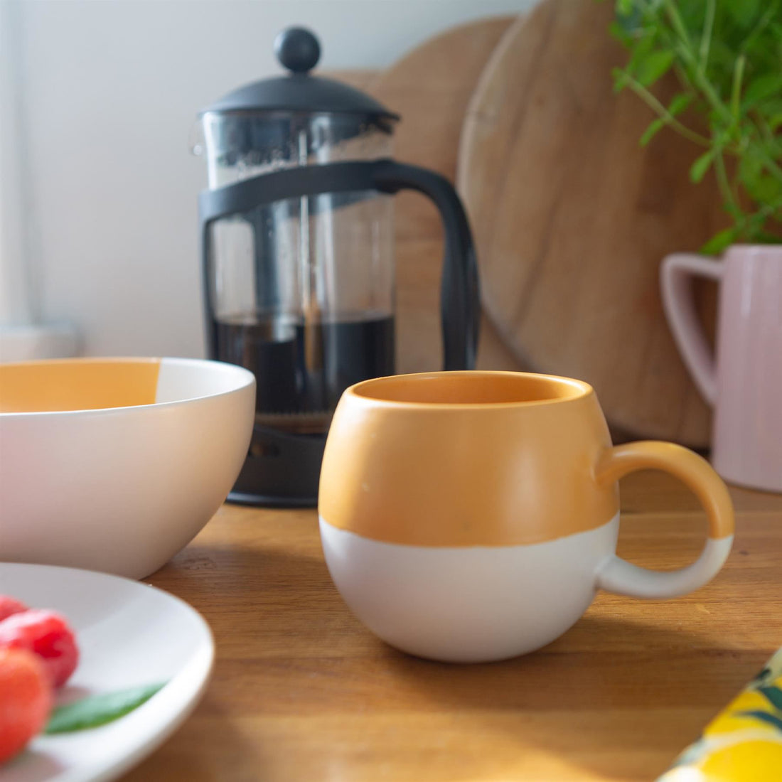 340ml Mustard Two-Tone Sphere Stoneware Mug