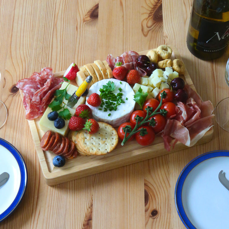 Wooden Butchers Block Chopping Board - 30cm x 20cm - By Argon Tableware