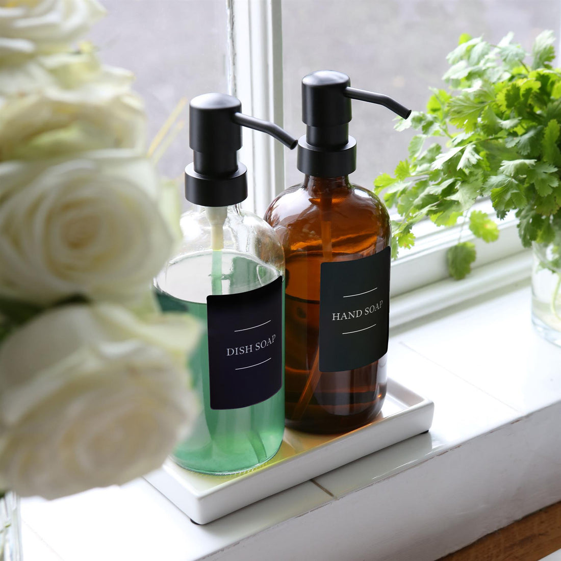 500ml 2-Piece Glass Soap Dispenser Set with Ceramic Tray &amp; Labels - Clear &amp; Black