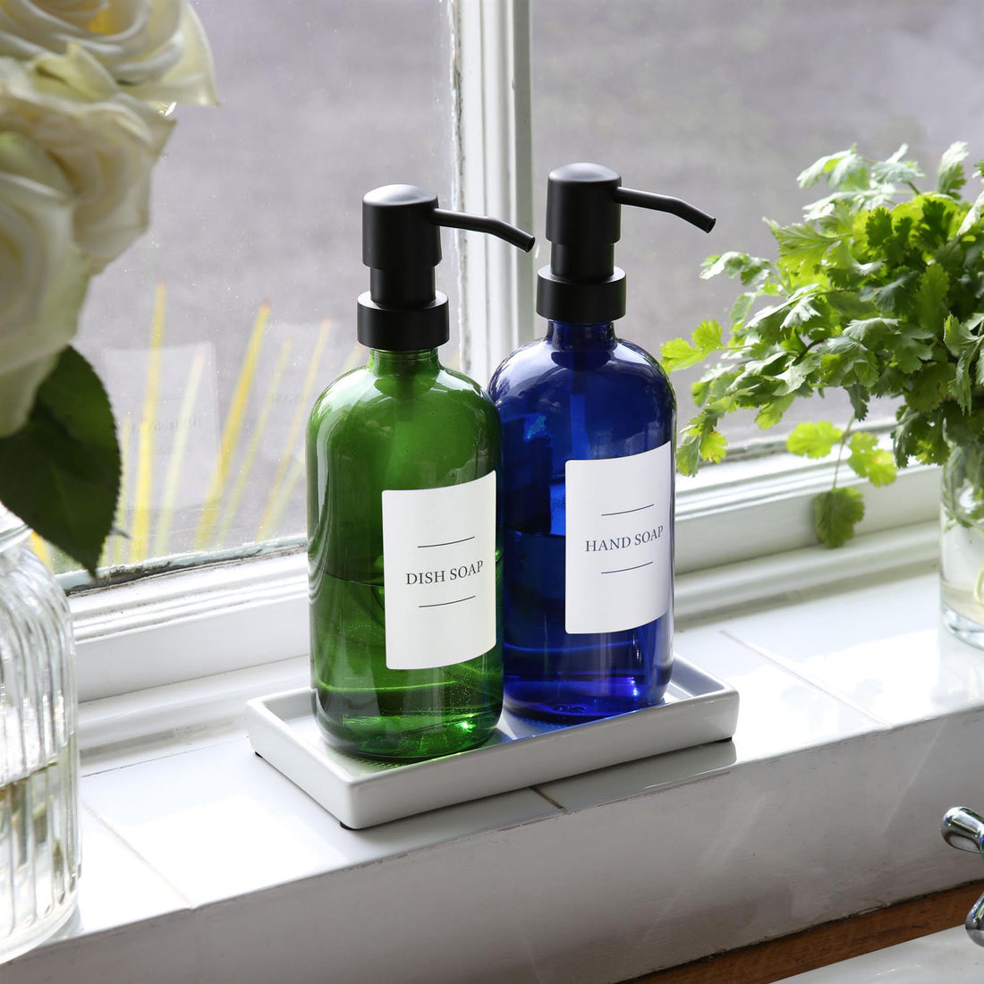 500ml 2-Piece Glass Soap Dispenser Set with Ceramic Tray &amp; Labels - Blue &amp; White