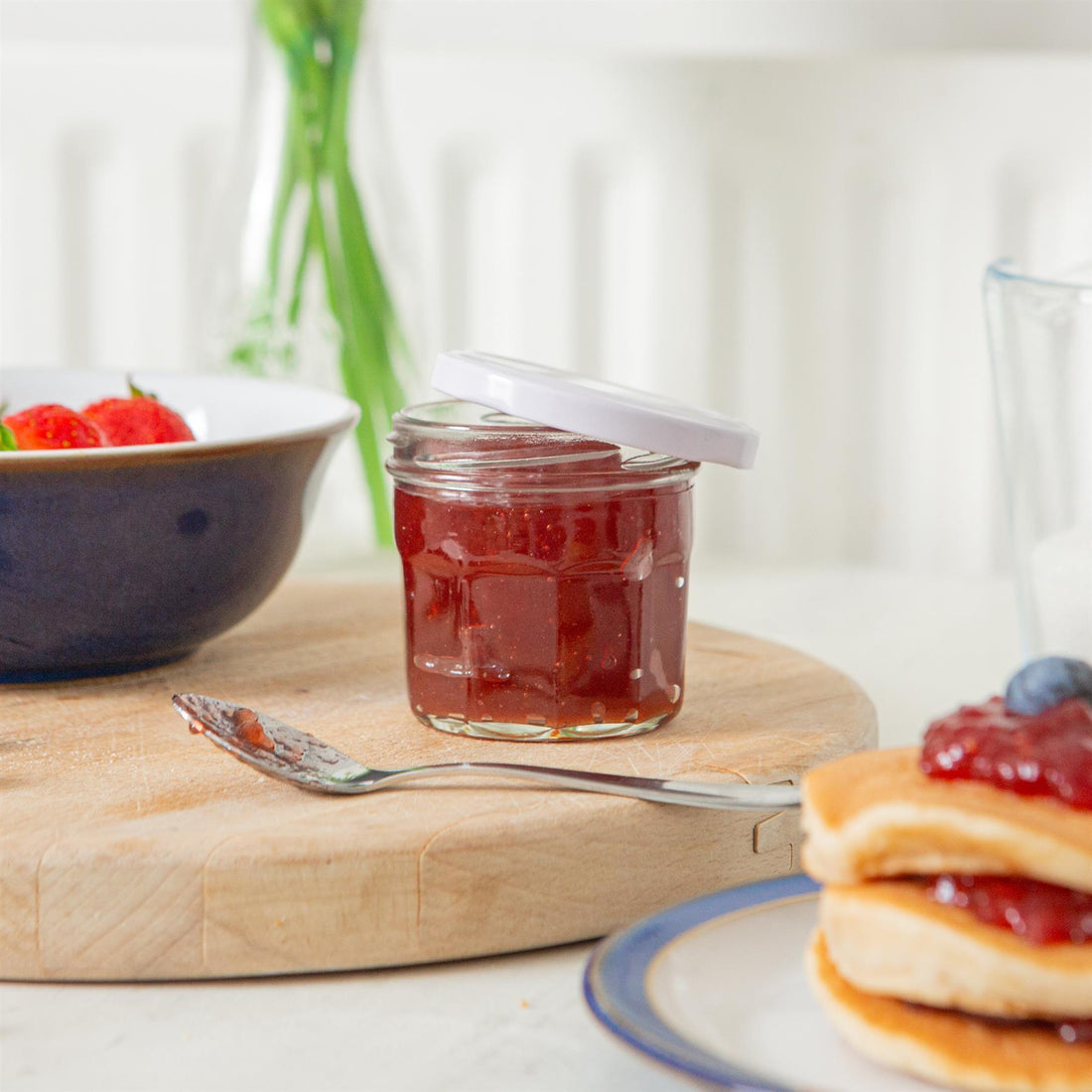 130ml Octagonal Glass Jam Jars with White Screw-Top Lids - Pack of 6