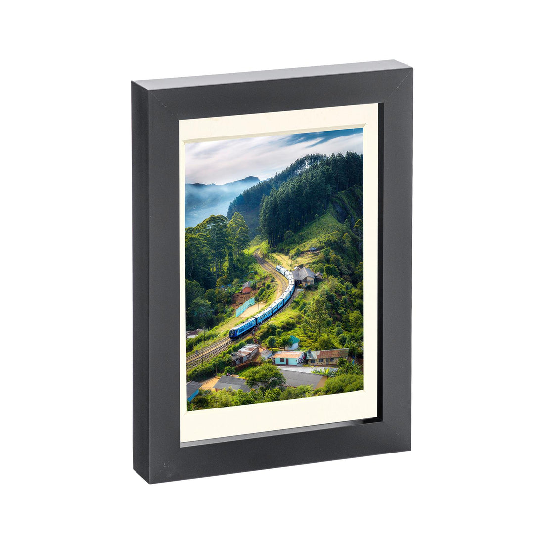 Black 5" x 7" Photo Frame with Ivory 4" x 6" Mount