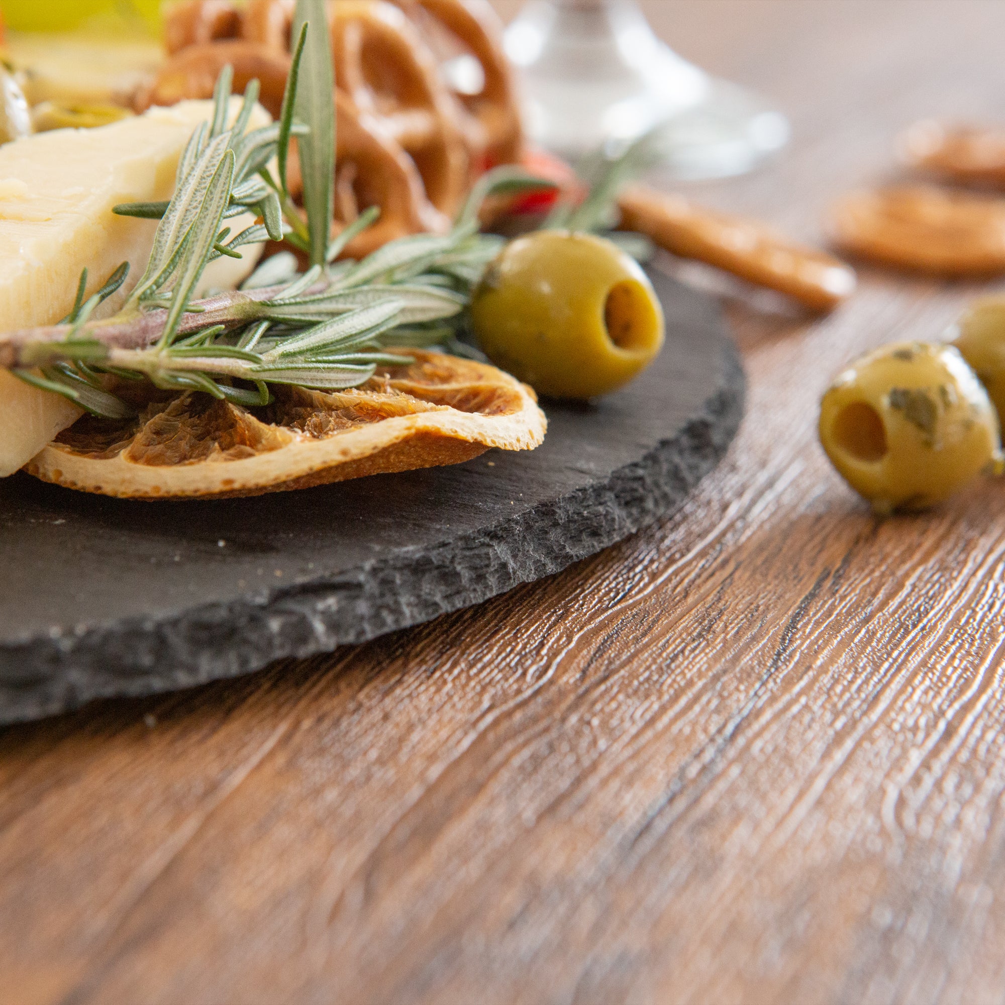 33cm Black Round Slate Serving Platter