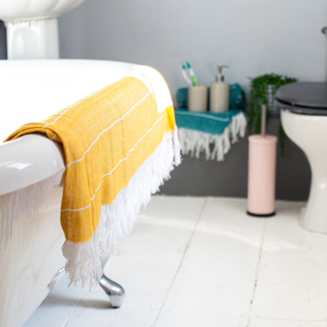 Yellow 170cm x 90cm Turkish Cotton Pinstripe Bath Towel