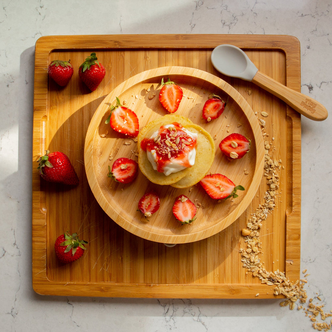 Round Bamboo Baby Feeding Plate with Grey Suction Cup