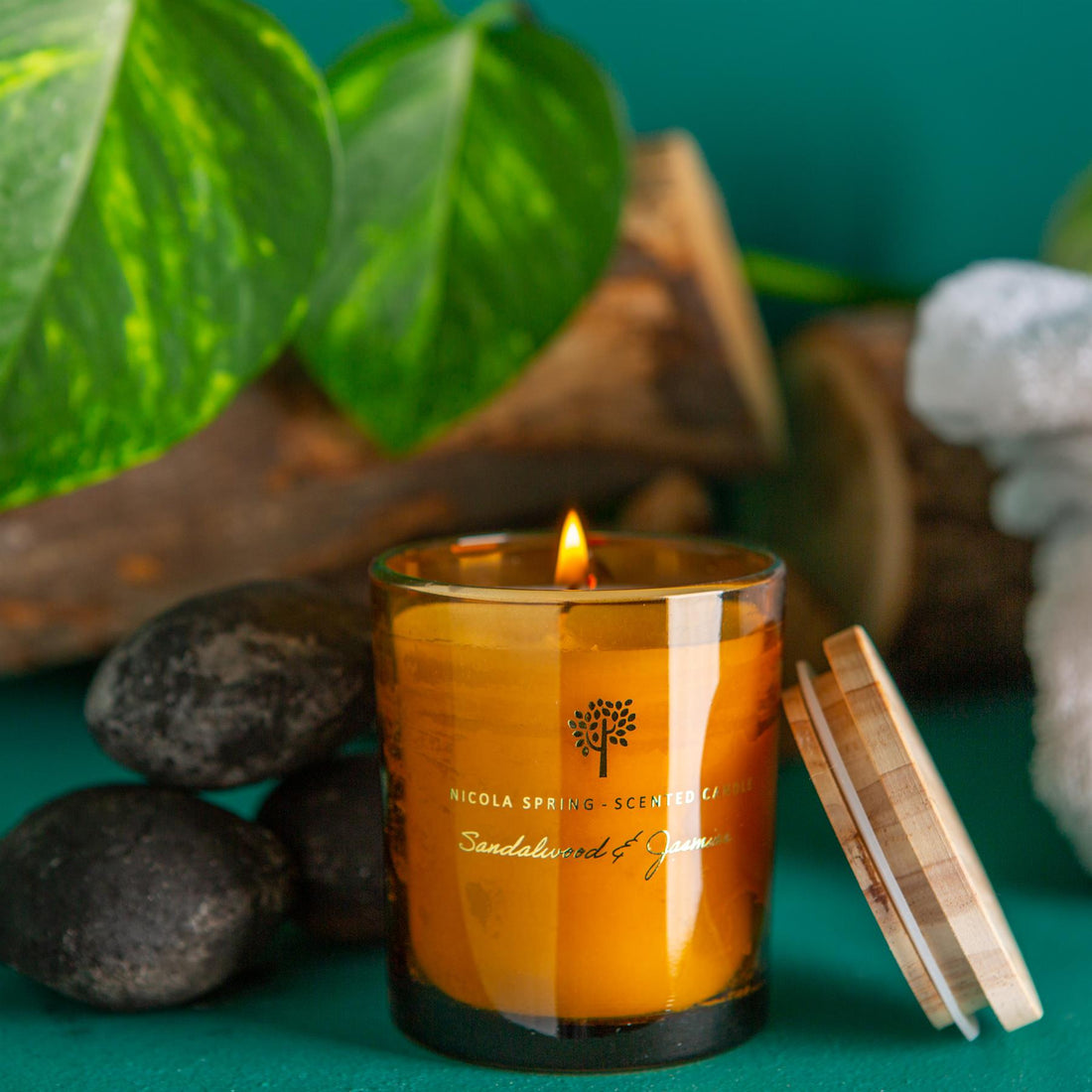 130g Sandalwood & Jasmine Scented Soy Wax Candle