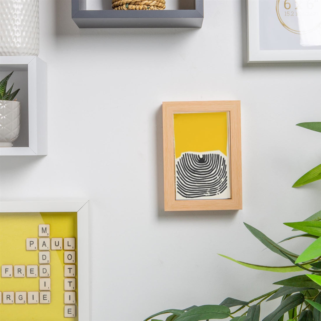 Light Wood 4" x 6" Shadow Box Photo Frame